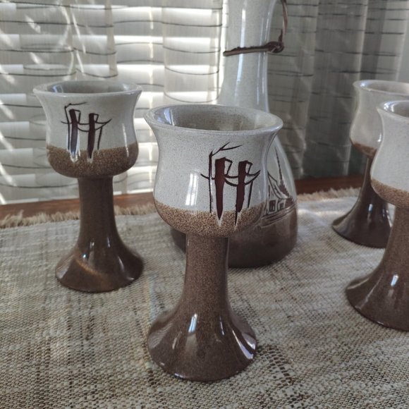 Studio Art Pottery Decanter Set of 5 La Canadienne VTG Bottle + 4 Goblets Signed - Picture 3 of 15